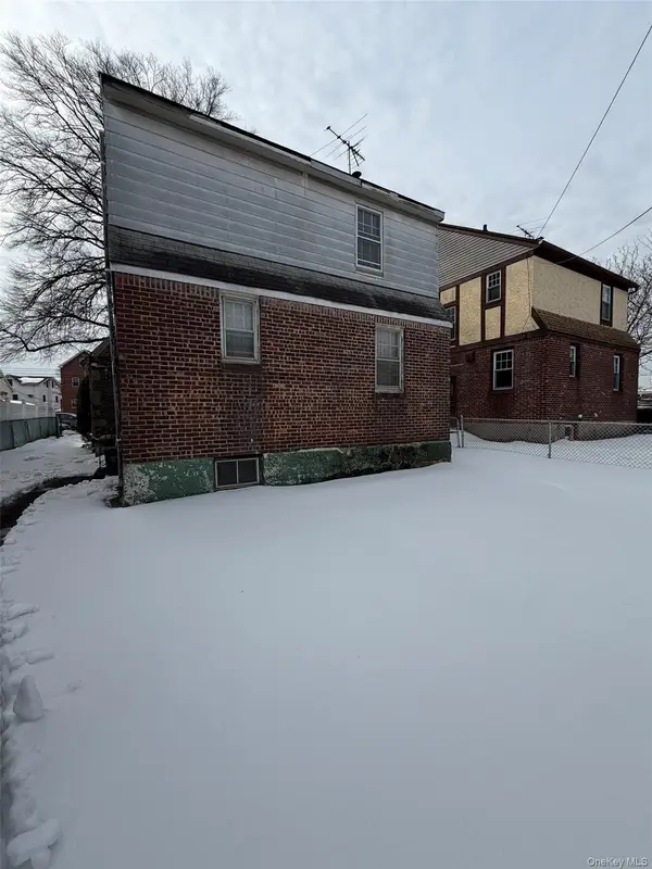 141-15 Booth Memorial Avenue, Flushing, NY 11355