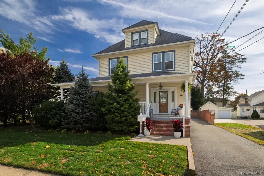 76 Driscoll Avenue, Rockville Centre, NY 11570 - #2
