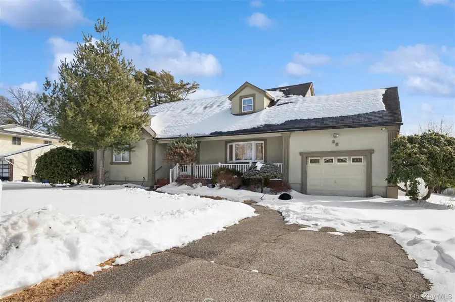 35 Saint Johns Place, West Babylon, NY 11704 - #2