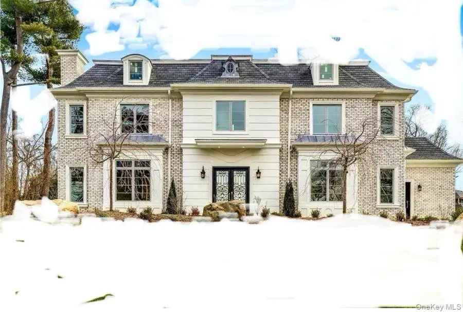 19 Gilbert Road, Great Neck, NY 11024 - #2