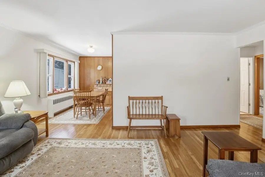 3 Coral Cove, East Norwich, NY 11732 - #3