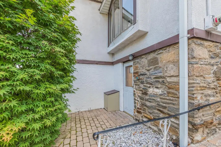 7 Elaine Terrace, Yonkers, NY 10701 - #3