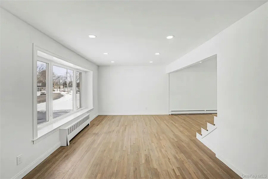 6 Maple Lane, Massapequa Park, NY 11762 - #3