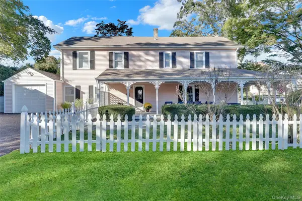 310 6th Avenue, Saint James, NY 11780
