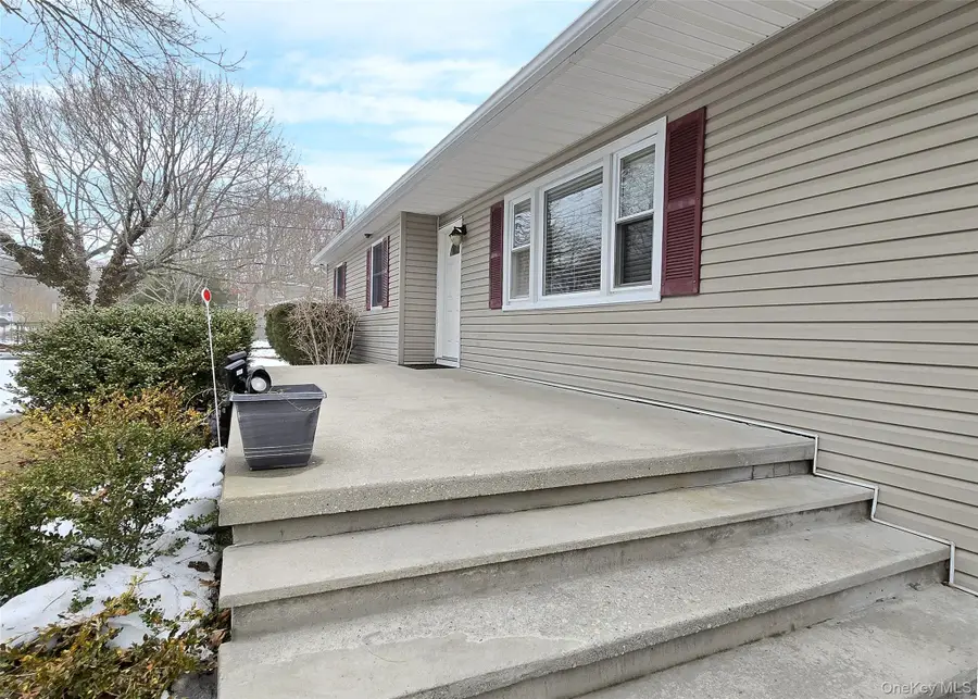 143 Hawthorne Street, Mastic, NY 11950 - #3