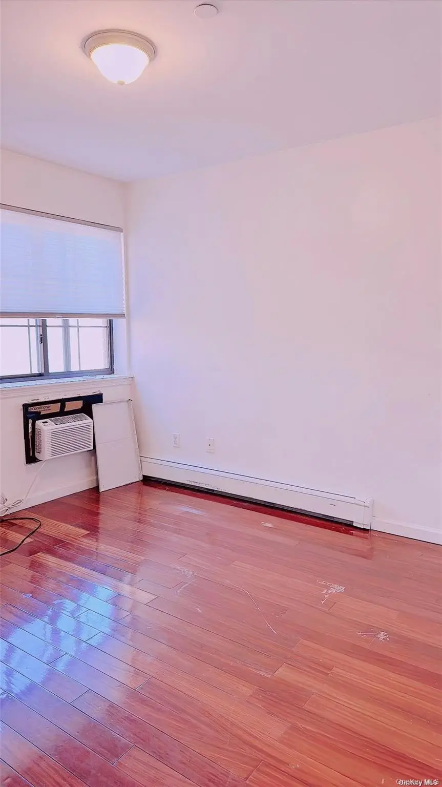 144-85 Roosevelt Avenue #5E, Flushing, NY 11354 - #2