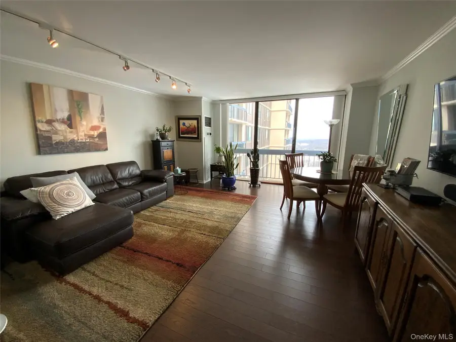 27110 Grand Central Parkway #31Y, Queens, NY 11005 - #2