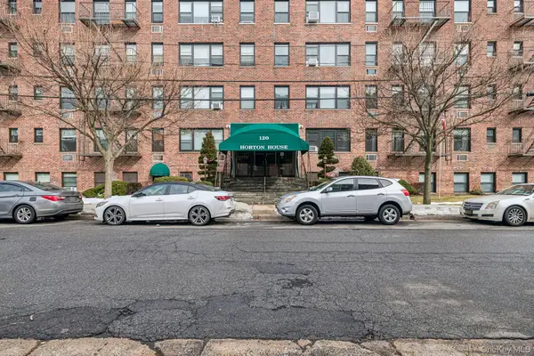 120 Horton Highway #12D, Mineola, NY 11501