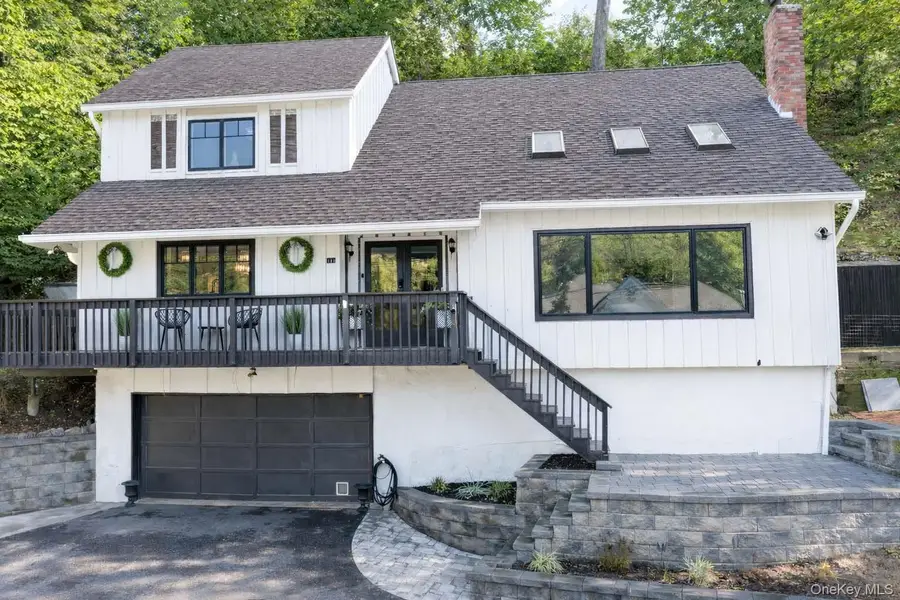 131 Fleets Cove Road, Huntington, NY 11743 - #3