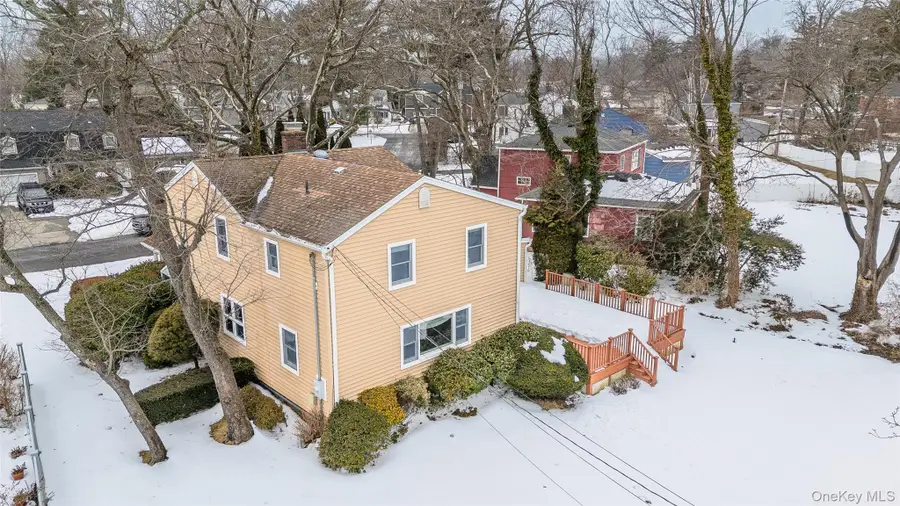 26 Pinetree Lane, Roslyn Heights, NY 11577 - #2