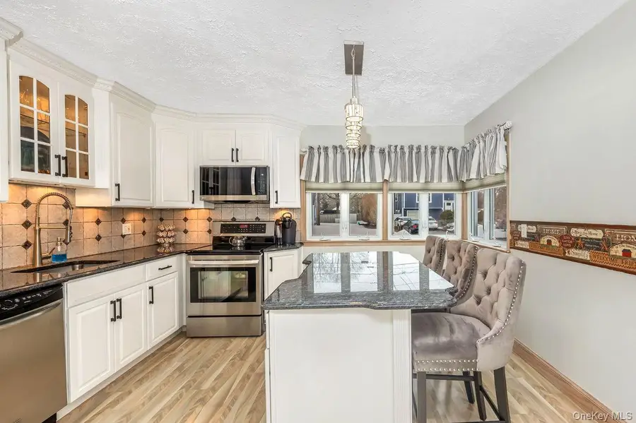 17 Willis Avenue, Ronkonkoma, NY 11779 - #3