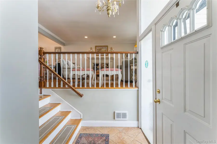 270 Nancy Drive, East Meadow, NY 11554 - #2