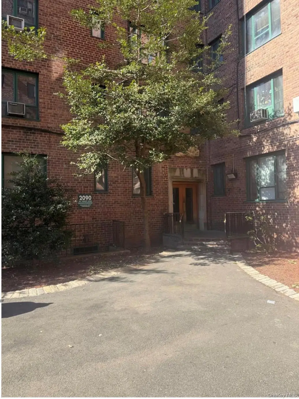 2090 E Tremont Avenue #10D, Bronx, NY 10462 - #1