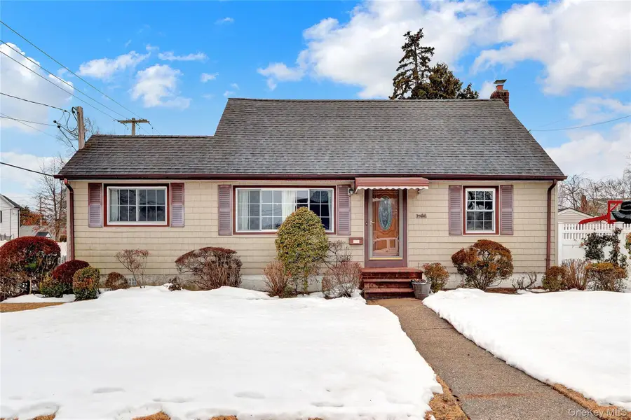 2242 6th Street, East Meadow, NY 11554 - #2