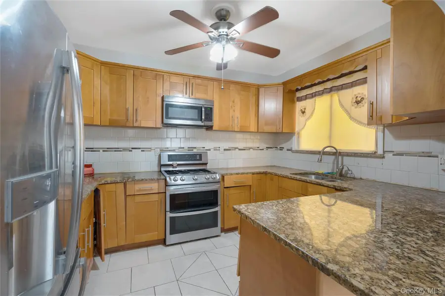 67 Lawrence Avenue, Lynbrook, NY 11563 - #3