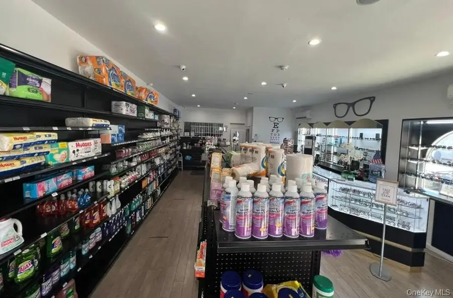 11402 Jamaica Avenue, Richmond Hill, NY 11418 - #3