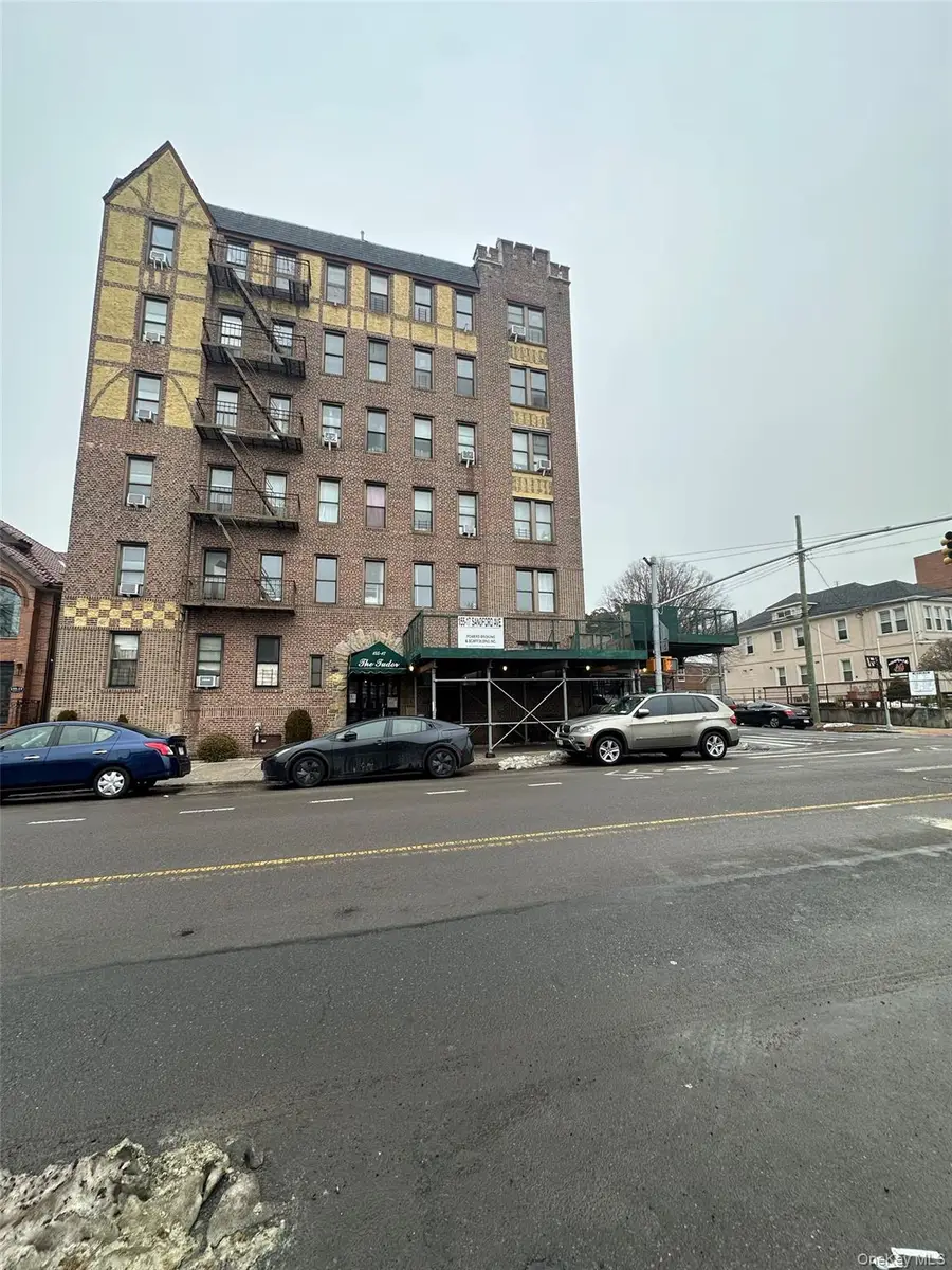 155-17 Sanford Avenue #6A, Flushing, NY 11355 - #2