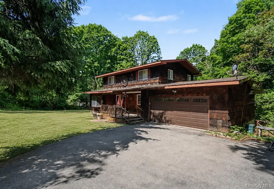 137 Lookout Pass, Stormville, NY 12582 - #2