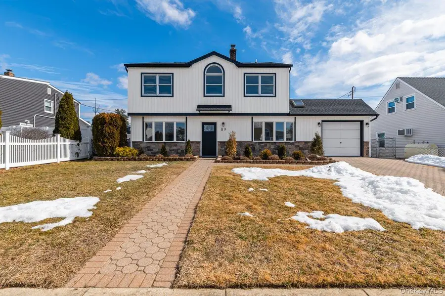 89 Ridge Lane, Levittown, NY 11756 - #2