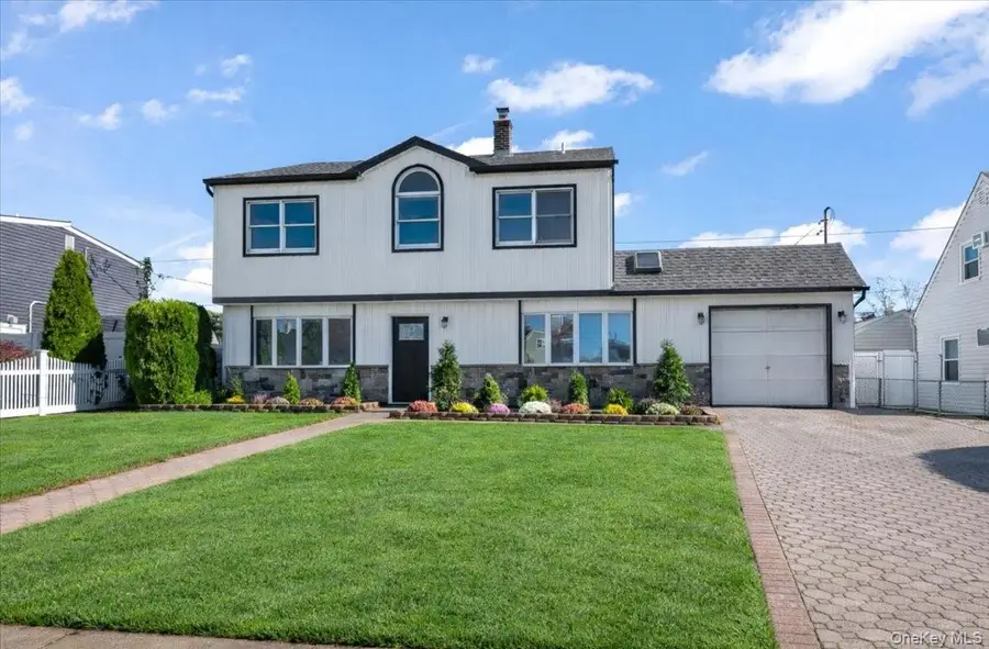 89 Ridge Lane, Levittown, NY 11756 - #3