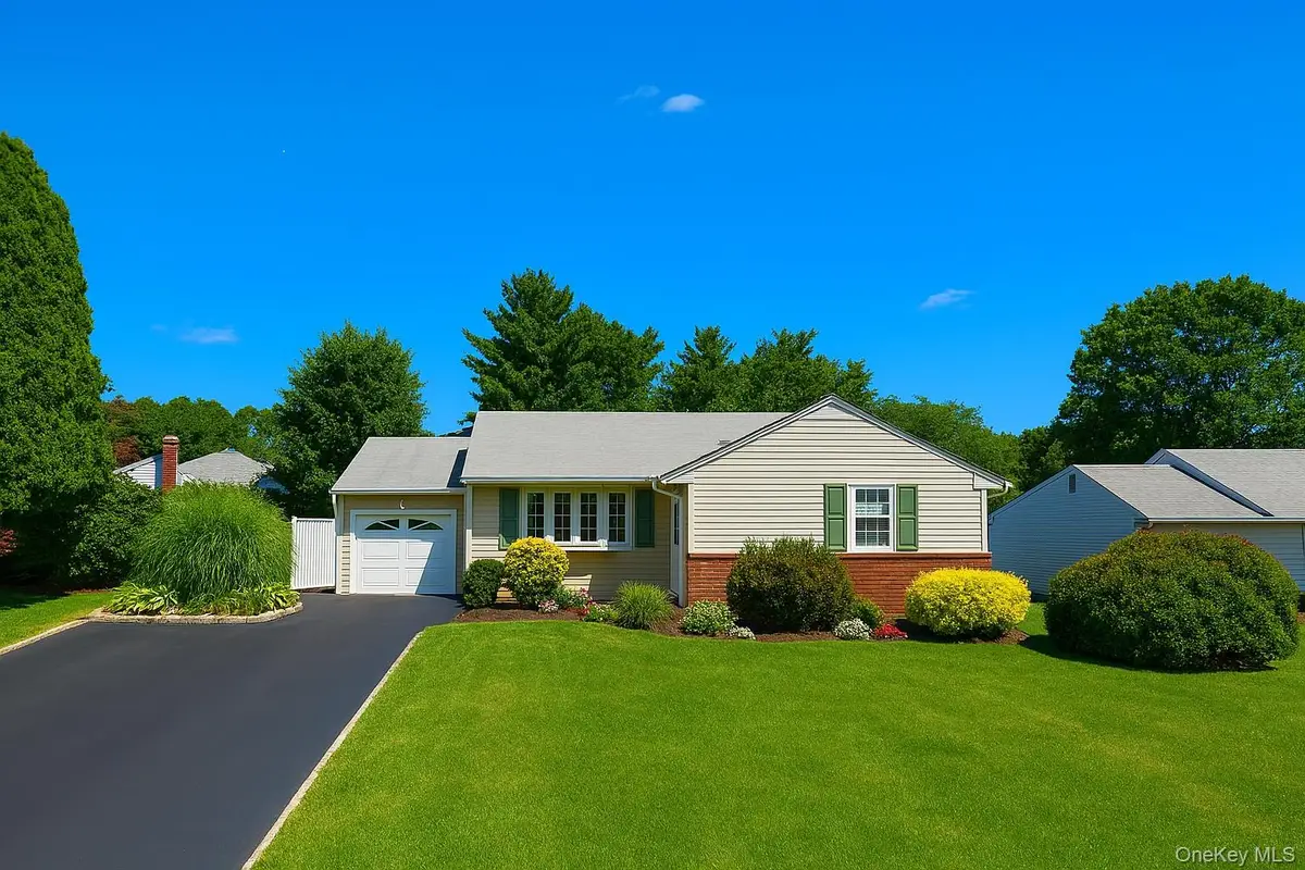 6 Longford Street, Huntington, NY 11743 - #1