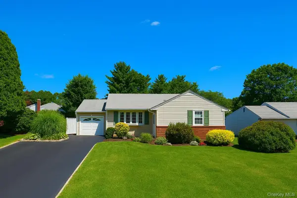 6 Longford Street, Huntington, NY 11743