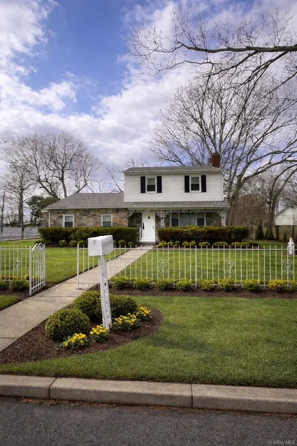 340 Westchester Avenue, West Babylon, NY 11704