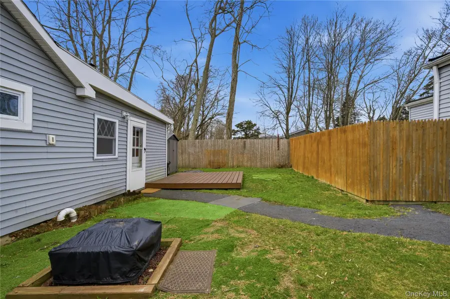 36 Edgewater Drive, Mastic Beach, NY 11951 - #3