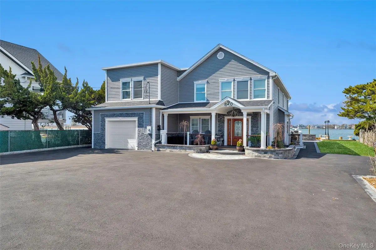 890 S Long Beach Avenue, Freeport, NY 11520 - #1