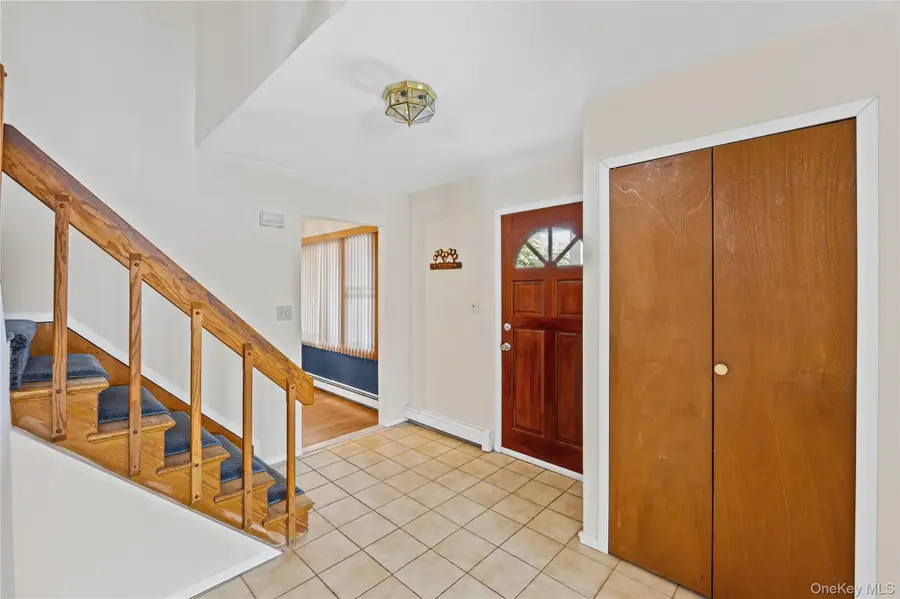 6 23rd Street, East Setauket, NY 11733 - #3