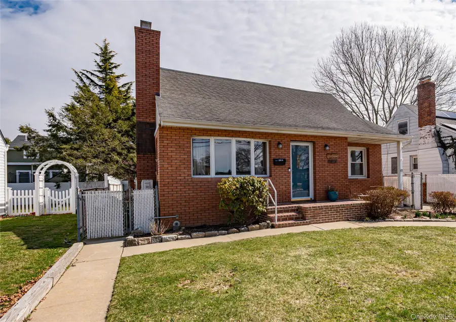 1595 Washington Avenue, Seaford, NY 11783 - #3