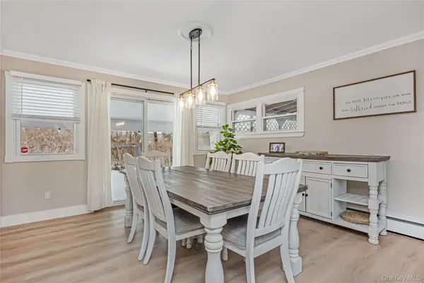 360 Renee Drive, Bayport, NY 11705