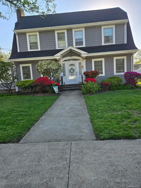 268 Locust Avenue, Freeport, NY 11520