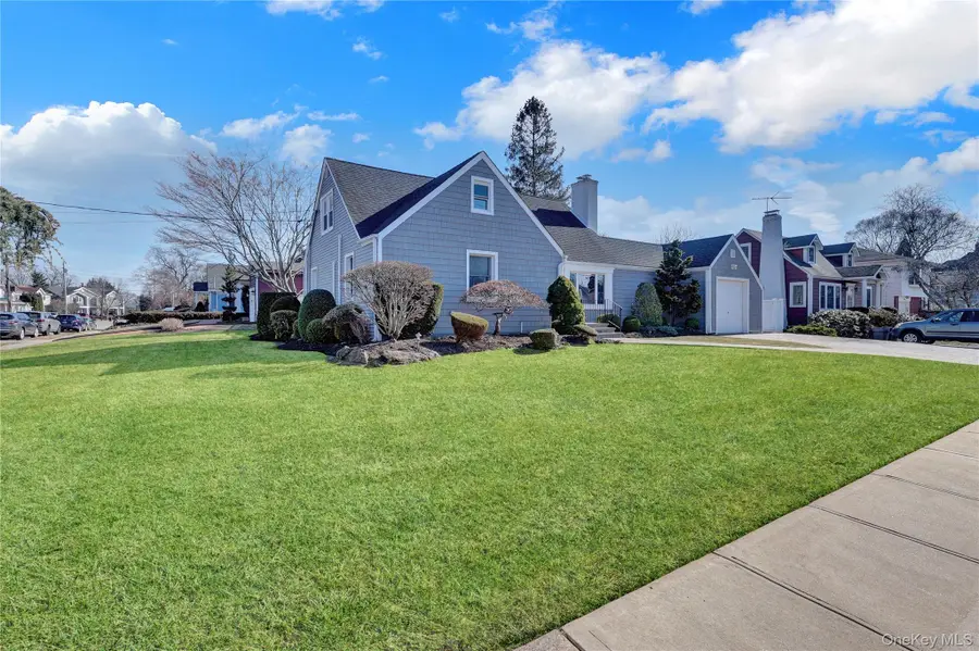 45 Gregory Avenue, Merrick, NY 11566 - #3