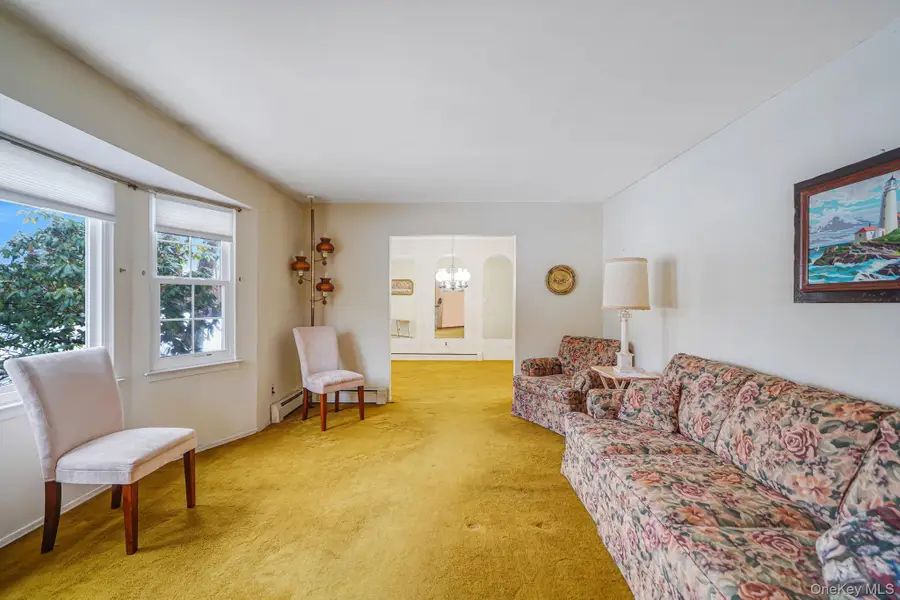 4 Orchid Drive, Port Jefferson Station, NY 11776 - #3