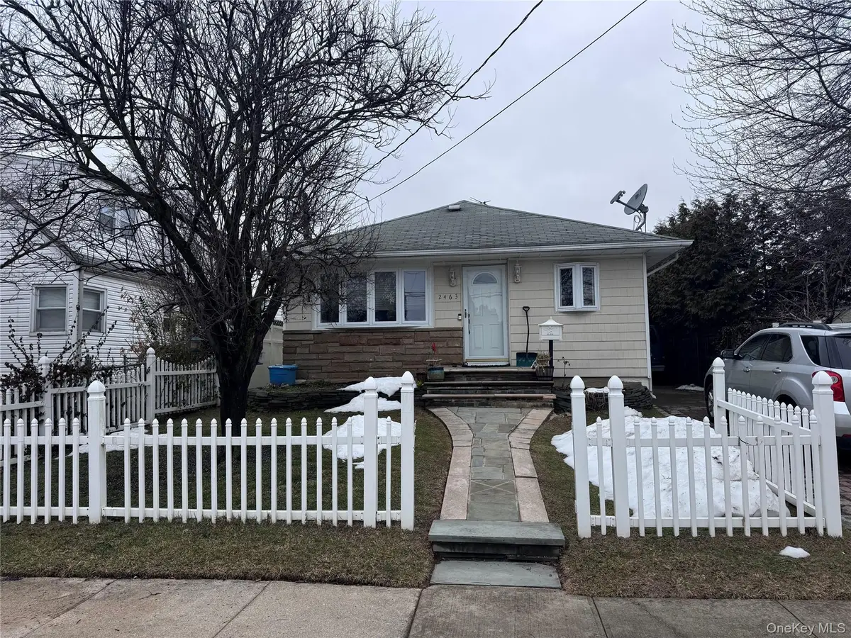 2463 Lindy Road, Westbury, NY 11590 - #1