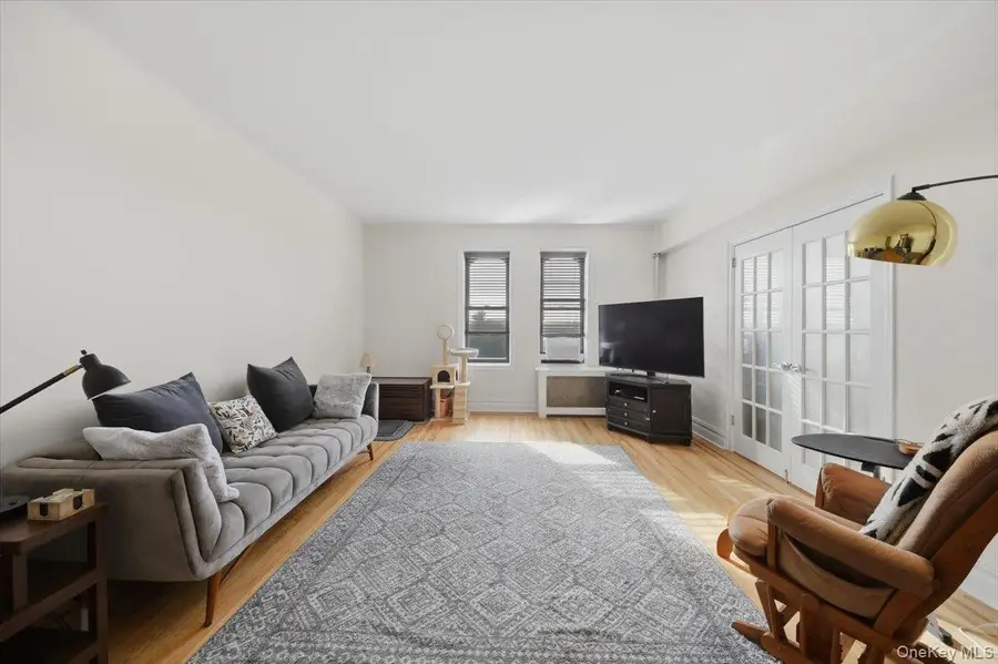 43 Calton Road #4A, New Rochelle, NY 10804 - #3