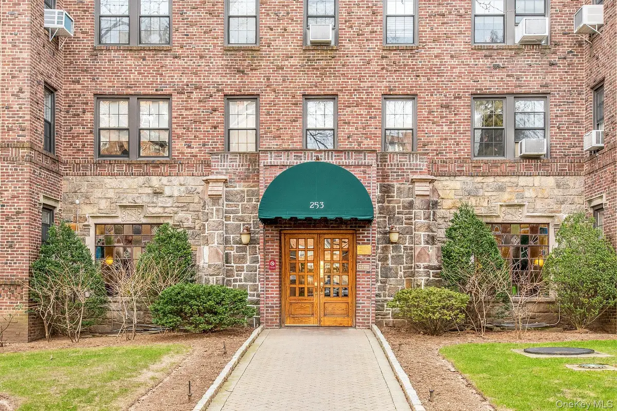 253 Garth Road #2J, Scarsdale, NY 10583 - #1