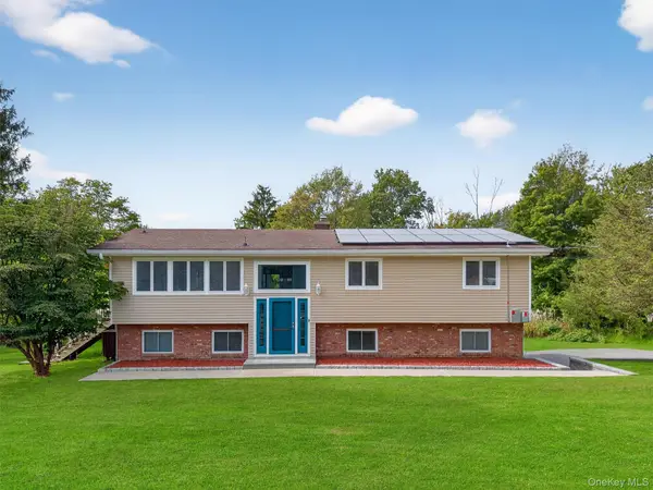 10 Karen Drive, Monroe, NY 10950