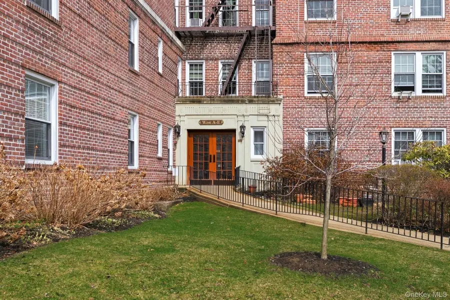 300 S Broadway #2D, Tarrytown, NY 10591 - #3