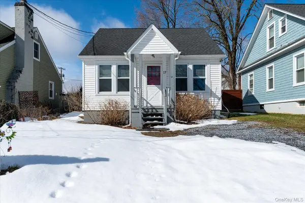 17 Argyle Street, Lake Peekskill, NY 10537