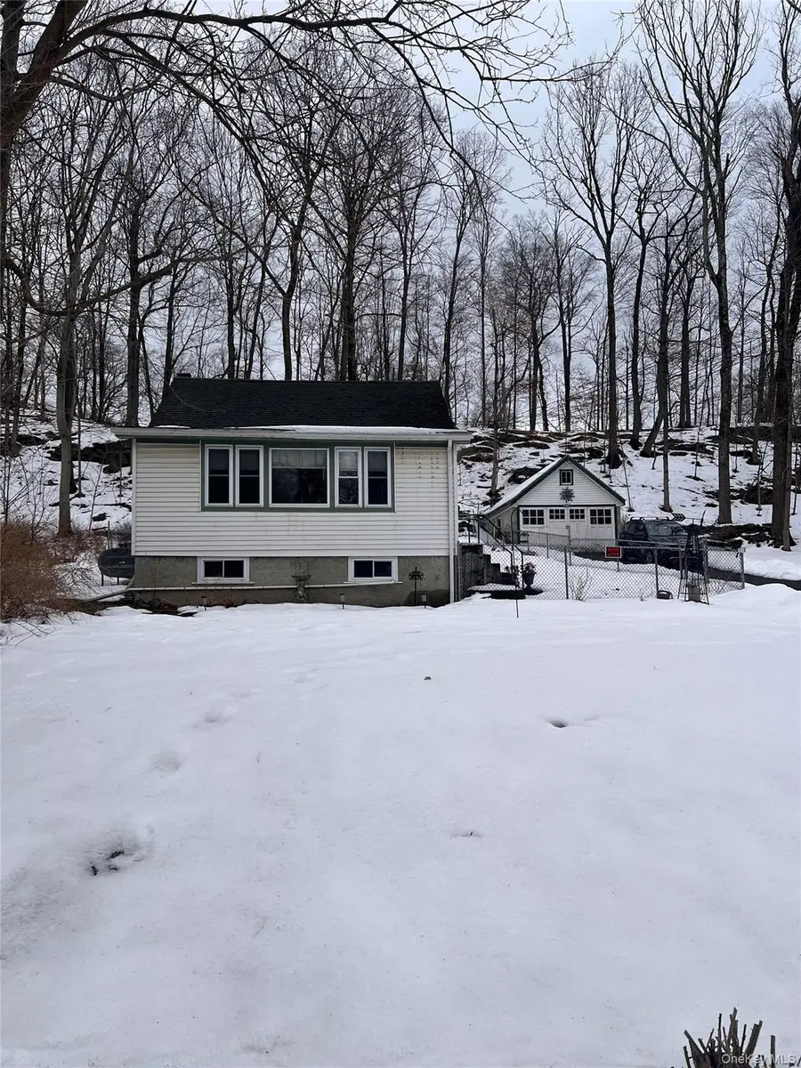 206 Lakeview Road, Wappingers Falls, NY 12590 - #2