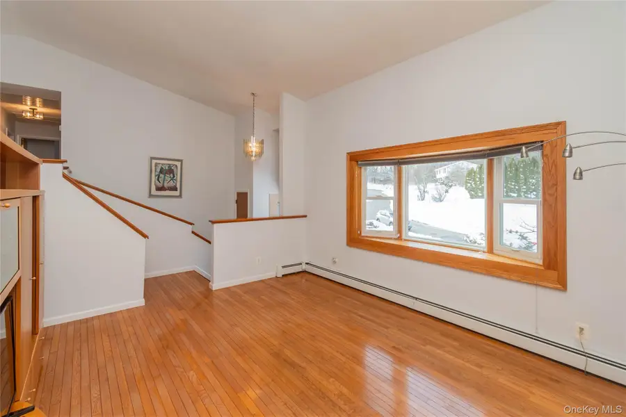 11 Shaker Court, New Windsor, NY 12553 - #2