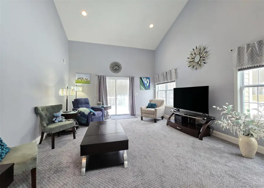 120 Kettles Lane, Medford, NY 11763 - #3