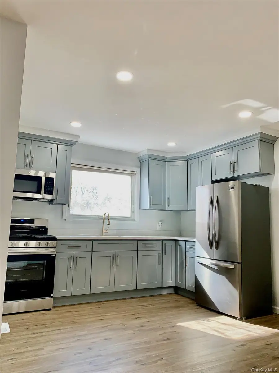 336 Scranton Avenue, Lynbrook, NY 11563 - #2