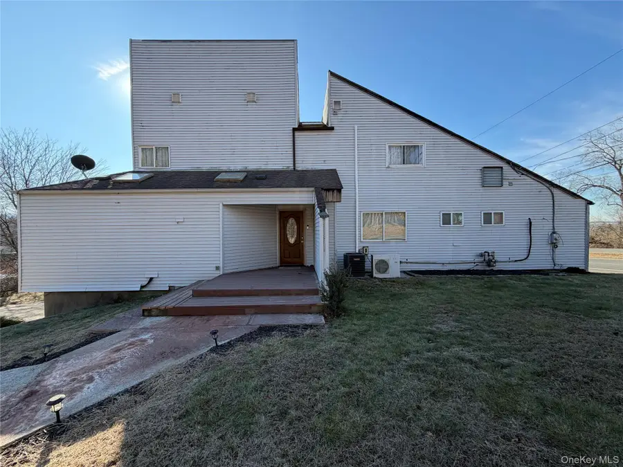 2 N Strawberry Hill Lane, West Nyack, NY 10994 - #2