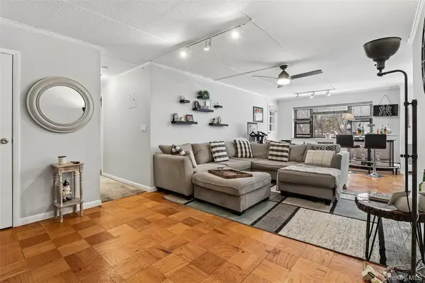 100 Diplomat Drive #7G, Mount Kisco, NY 10549