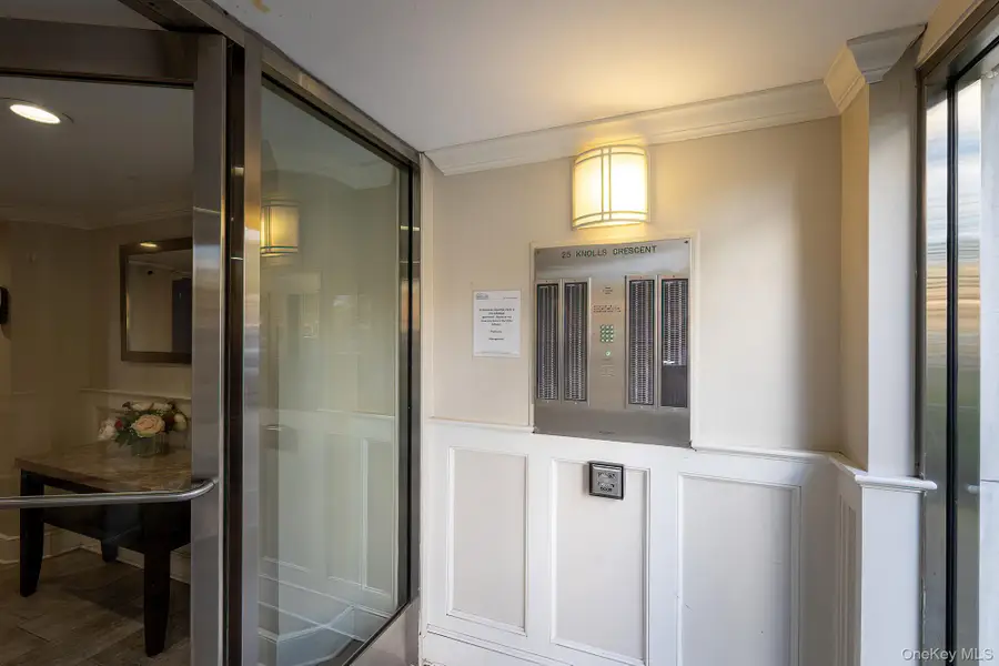 25 Knolls Crescent #6A, Bronx, NY 10463 - #2