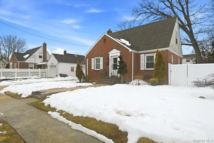 846 Harrison Street, West Hempstead, NY 11552 - #3