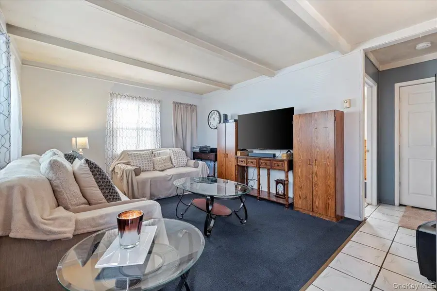 122 Balsam Lane, Levittown, NY 11756 - #3